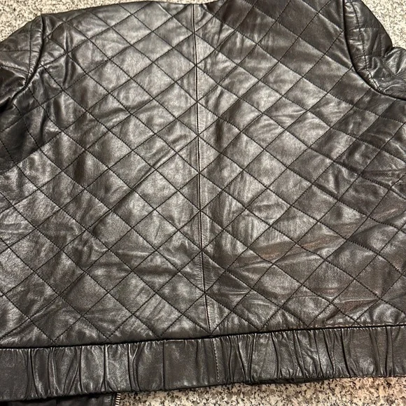 Black Quilted Leather Jacket - Picture 4 of 8